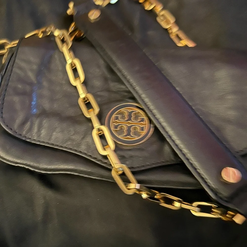 Tory Burch Black Leather Bag with Gold Accents - Picture 2 of 5